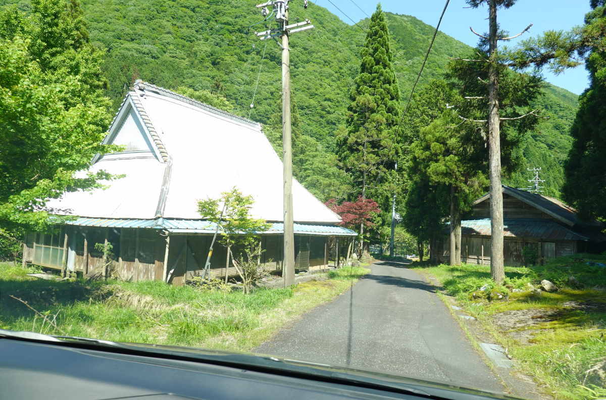 国道157号線